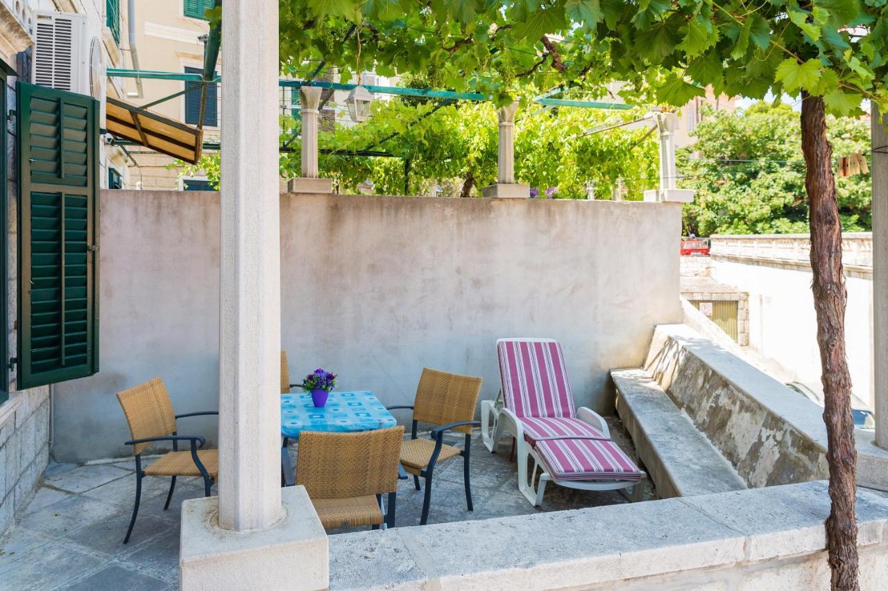 Apartment& Lukre / Lukre With Terrace Apartment Dubrovnik