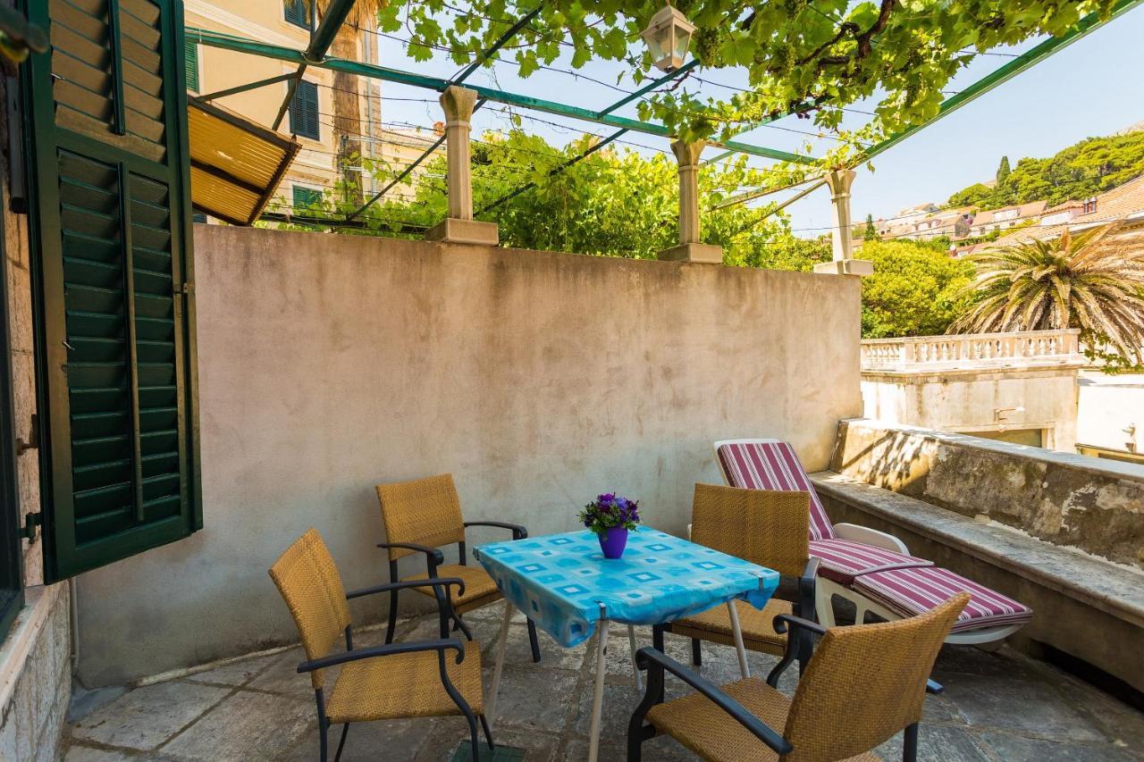 Apartment& Lukre / Lukre With Terrace