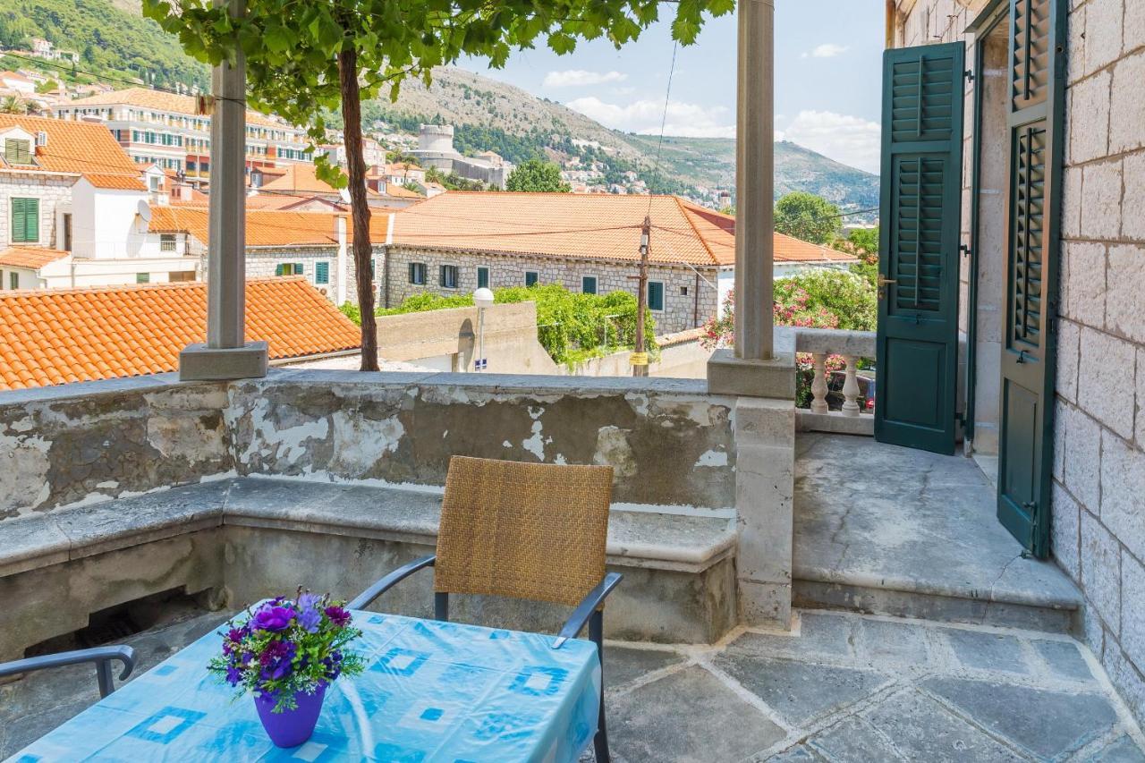 Apartment Apartment& Lukre / Lukre With Terrace